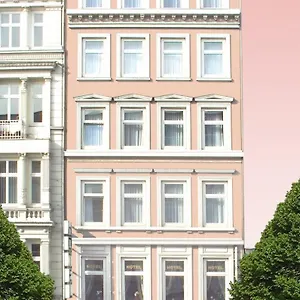 Terminus Am Hauptbahnhof & Zob Otel